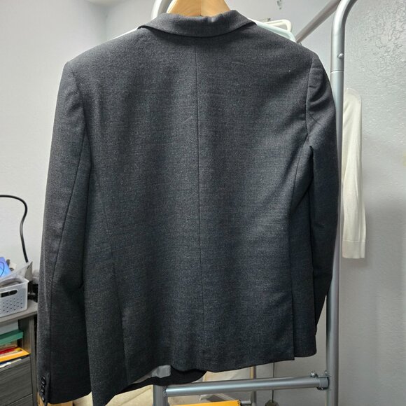 Express Gray Stretch Blazer – Polished, Comfy & Work-Ready - Picture 3 of 8